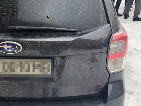 В сети обнародовали кадры стрельбы харьковских полицейских по автомобилю с пассажирами. Видео