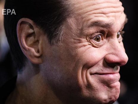 Джим Керри двусмысленной шуткой смутил журналистку