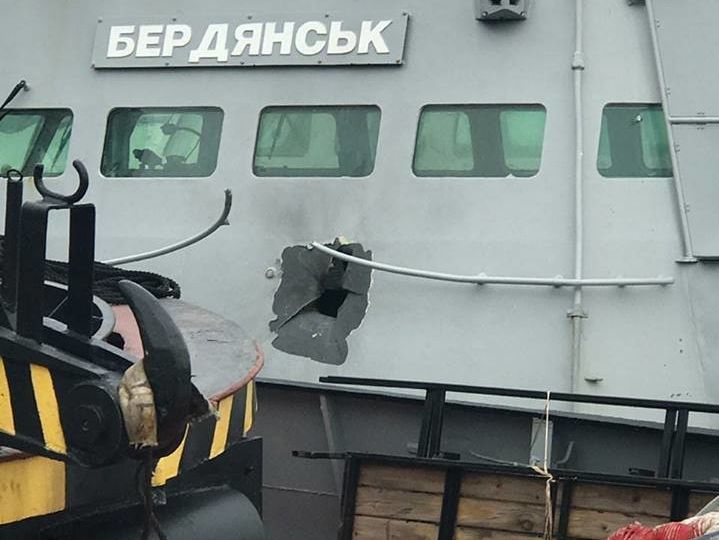 ﻿Катер "Бердянськ" був пробитий снарядом, випущеним із російського вертольота – представник України в ОБСЄ