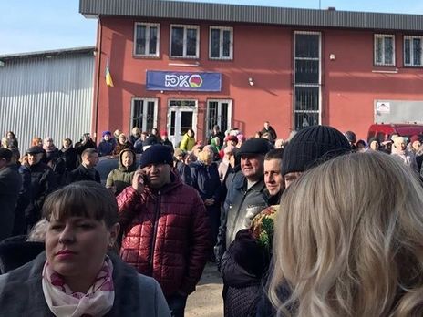 ﻿У Львівській області мітингували через інформацію, що евакуйованих із Китаю українців поселять у місцевому санаторії