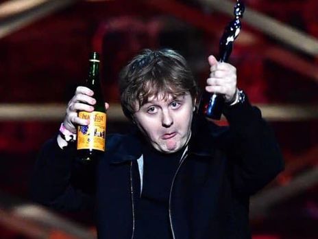 Льюис Капальди прокомментировал свое странное поведение на Brit Awards 2020