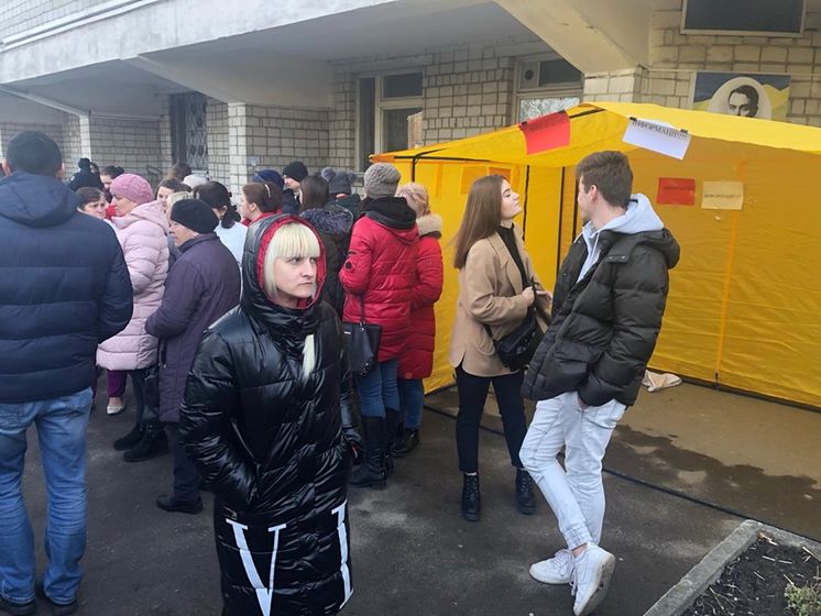 ﻿Депутати попросили відкрити справу на противників розміщення евакуйованих із Китаю українців у Винниках