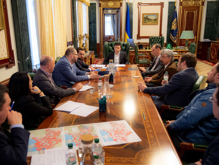 ﻿Українські медіагрупи погодилися запустити некодовані версії ефірних телеканалів до 16 березня – Офіс президента