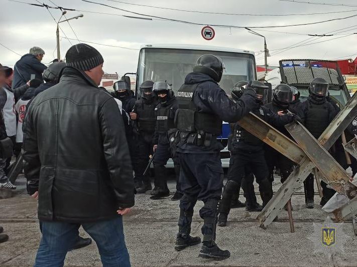 Для части подозреваемых в столкновениях на рынке "Барабашово" избрали меру пресечения