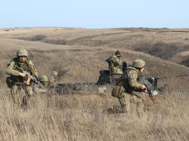 Трое украинских военных пострадали на Донбассе – штаб ООС
