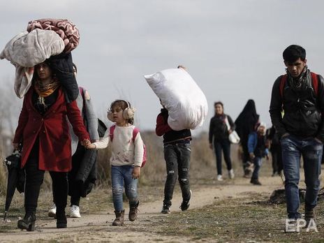 ﻿У Туреччині повідомили, що пропустили в Євросоюз 100 тис. біженців. У Греції спростовують інформацію Анкари