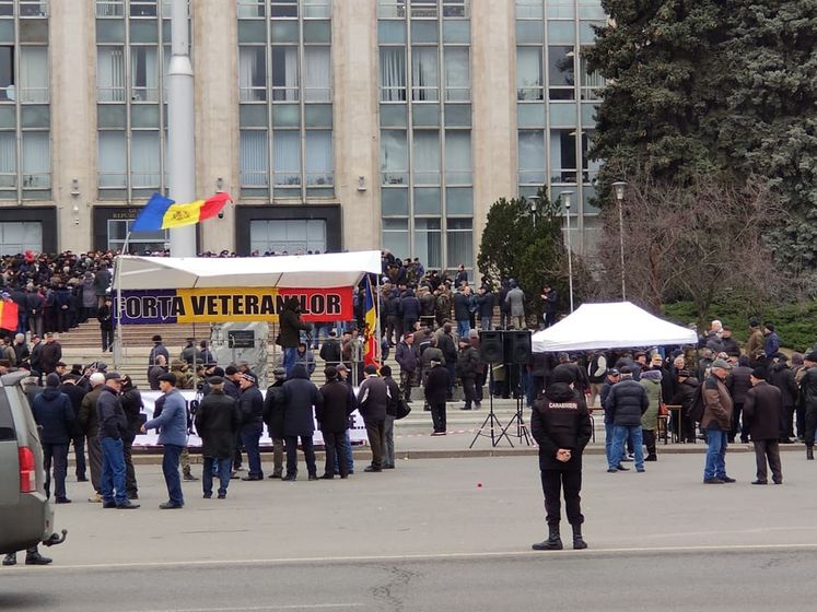 В Молдове проходят антиправительственные митинги, участники обвиняют Додона в предательстве