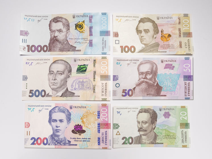 ﻿Держборг України через девальвацію гривні скоротився на $1 млрд 