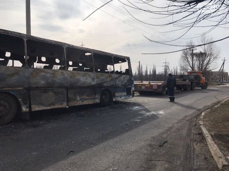 В Кривом Роге на ходу загорелся автобус, пострадали два человека