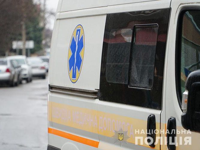 ﻿Житель Тернополя набрехав про коронавірус у знайомого, щоб змусити приїхати "швидку"