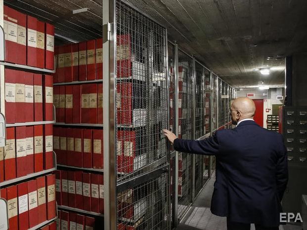 ﻿Ватикан відкрив архіви часів Другої світової війни через питання про зв'язок Голокосту та діяльності папи Пія XII