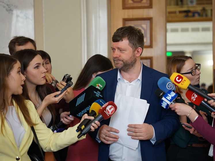 Корниенко заявил, что должности в Кабмине сохранят пять чиновников