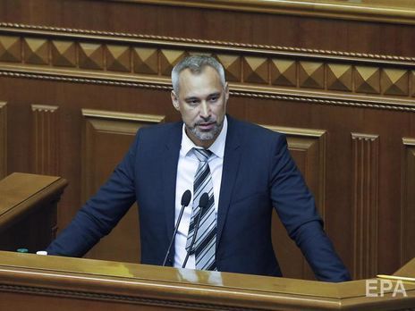 Комитет Рады рекомендовал вынести на рассмотрение нардепов вопрос об отставке Рябошапки