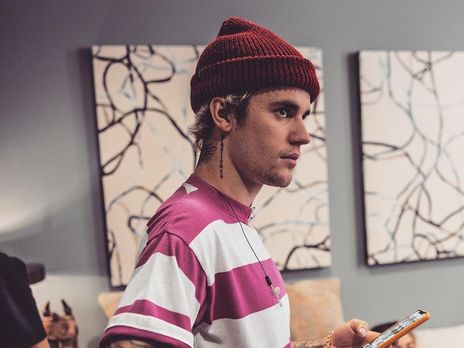 Бибер выпустил два клипа All Around Me и Habitual. Видео