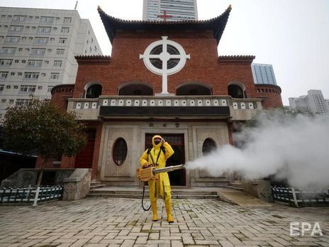 В Китае за сутки от коронавируса умерло 30 человек, за его пределами – 53 инфицированных