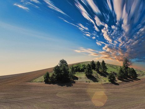 Шмыгаль: Я сторонник того, чтобы рынок земли был открыт в первую очередь для украинцев