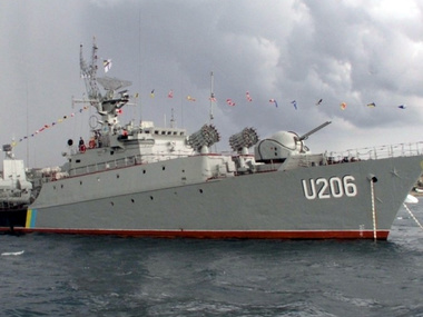 Российские морпехи захватили корвет "Винница" и штурмуют корабль "Славутич"