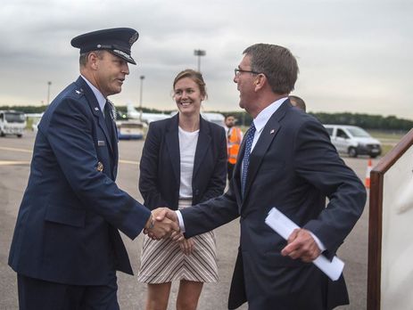 Глава Пентагона встретится в Лондоне с партнерами из Украины