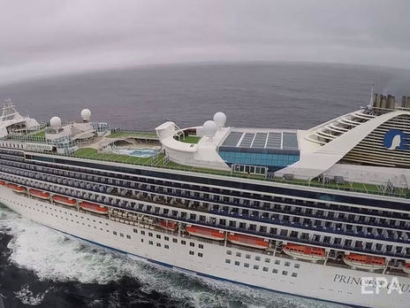 Круизный лайнер Grand Princess, на котором выявлена вспышка COVID-19, пришвартуют в американском порту