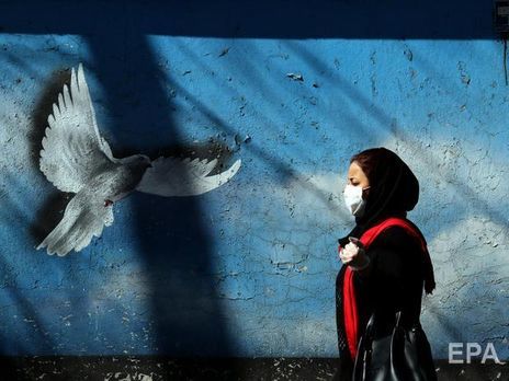 В Иране семь человек умерли от технического спирта. Так они пытались предотвратить заражение коронавирусом