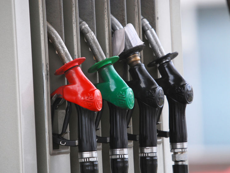 Падение цены на нефть. В Антимонопольном комитете ждут снижения цены на топливо на украинских АЗС