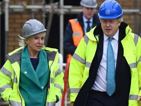 Замминистра здравоохранения Великобритании заразилась коронавирусом