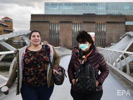 Власти Великобритании заявили, что коронавирусом могло заразиться до 10 тыс. британцев