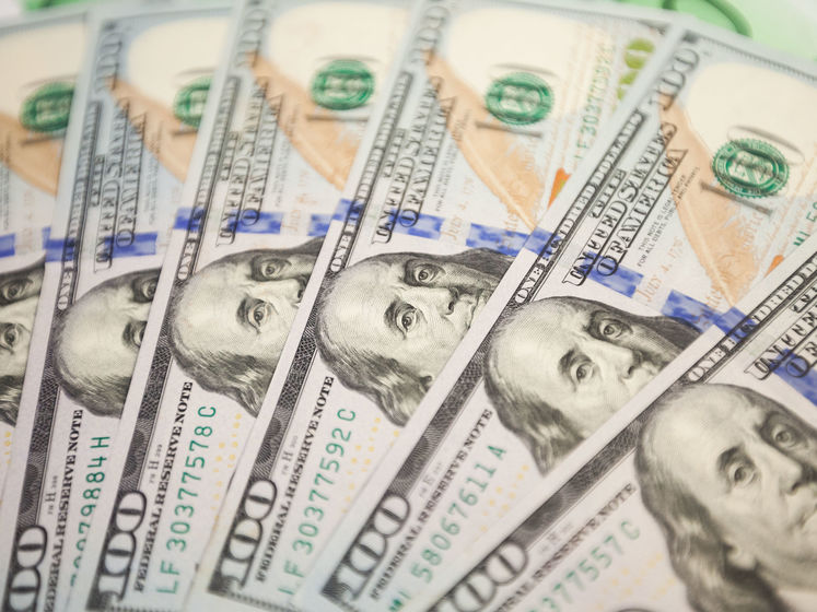 НБУ объявил аукцион по продаже валюты. Сумма интервенций Нацбанка за неделю превысит $1 млрд