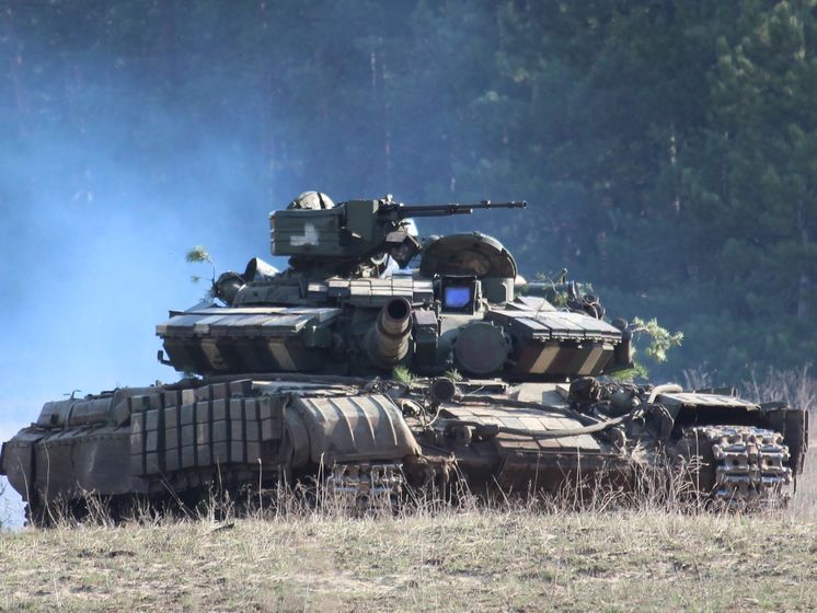 ﻿На Донбасі поранення і бойові травми дістало четверо українських військових