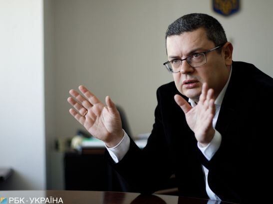 Выход Украины из минского формата может повлечь за собой отмену антироссийских санкций – глава комитета Рады по внешней политике