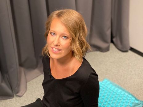 Собчак продемонстрировала объятия с сыном