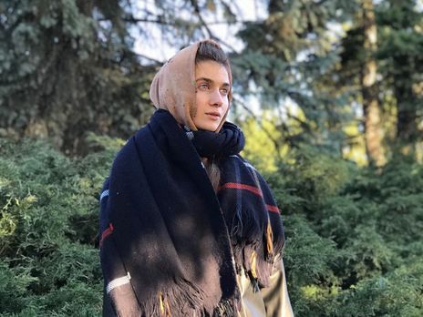 Во время карантина Jerry Heil обнародовала фото в китайском стиле