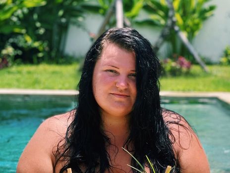 alyona alyona снялась в маске из капусты