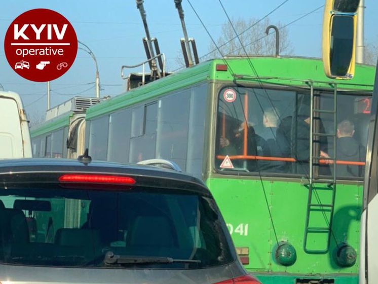 В Киеве не соблюдается запрет на перевозку более 10 пассажиров. "Киевпастранс" обещает привлекать полицию 