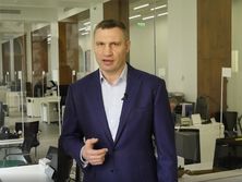 Кличко: Общественный транспорт в Киеве работает для перевозки врачей и продавцов. Остальные должны оставаться дома! Видео