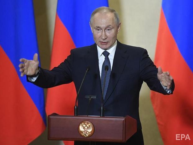 Путин приехал в оккупированный Крым. МИД Украины выразил протест 
