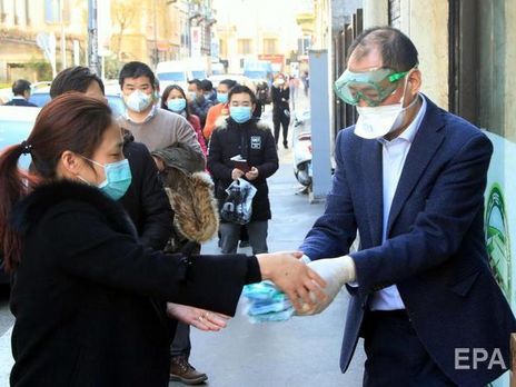 За границей от коронавируса лечат 13 украинцев – МИД 