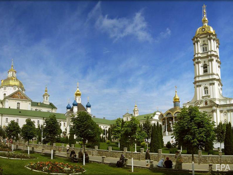 Власти Молдовы заявили, что зараженные коронавирусом жители страны недавно посещали Почаевскую лавру