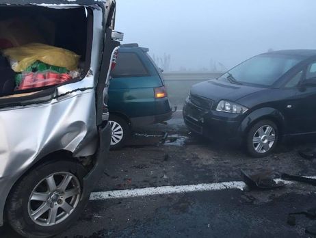 Полиция: В ходе массового ДТП во Львовской области пострадали 10 человек