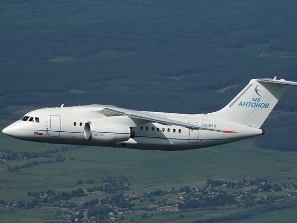 "Антонов" по заказу Минобороны Украины построит три самолета Ан-148 