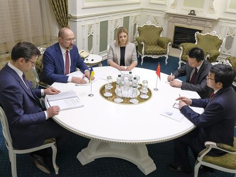 Борьба с коронавирусом. Шмыгаль анонсировал телемост украинских и китайских медиков