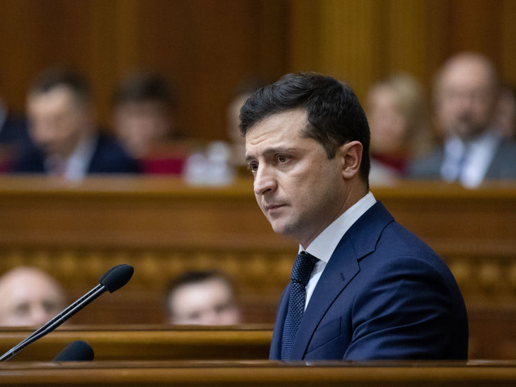 Зеленский заявил, что обсудил с МВФ увеличение помощи Украине