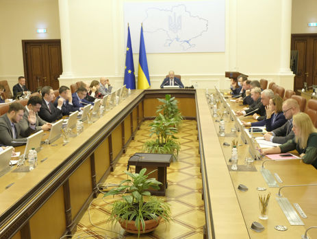 Кабмин Украины ввел режим чрезвычайной ситуации из-за коронавируса еще в трех областях