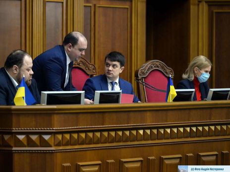 Рада планирует собраться на внеочередное заседание 26 марта, депутаты будут в спецодежде – СМИ