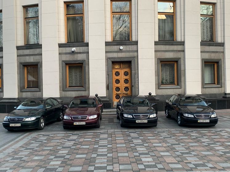 ﻿Верховна Рада передасть лікарням Києва ще 25 автомобілів
