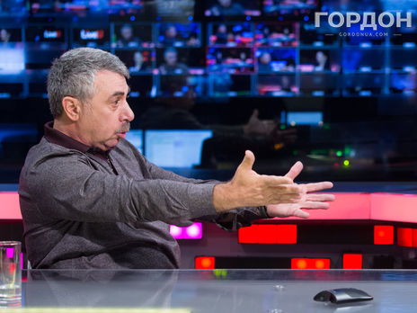 Комаровский: Самая опасная процедура – взятие теста на коронавирус