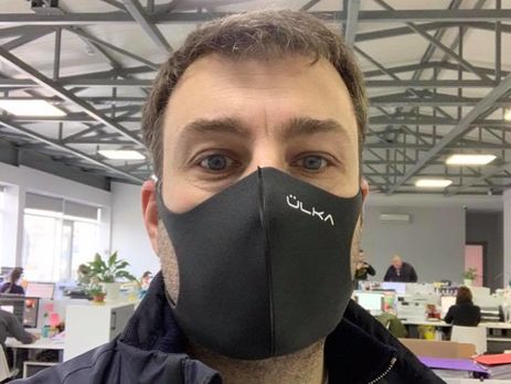 Давиденко: Ох...енный карантин. Вместо 10 в автобусе по пять-шесть человек едут в машинах, чтобы потом сидеть в общих офисах