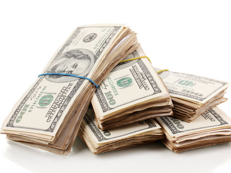 Гривна к доллару подешевела до 28,14 грн/$