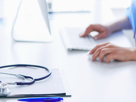 ﻿У райлікарнях створять бригади, які братимуть аналізи на COVID-19 у пацієнтів удома – Ляшко 