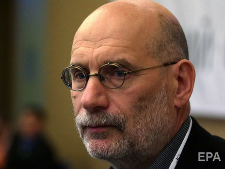 ﻿Акунін: Коронавірус – це як грип із високою температурою. Різниця в тому, що поліпшення не відбувається